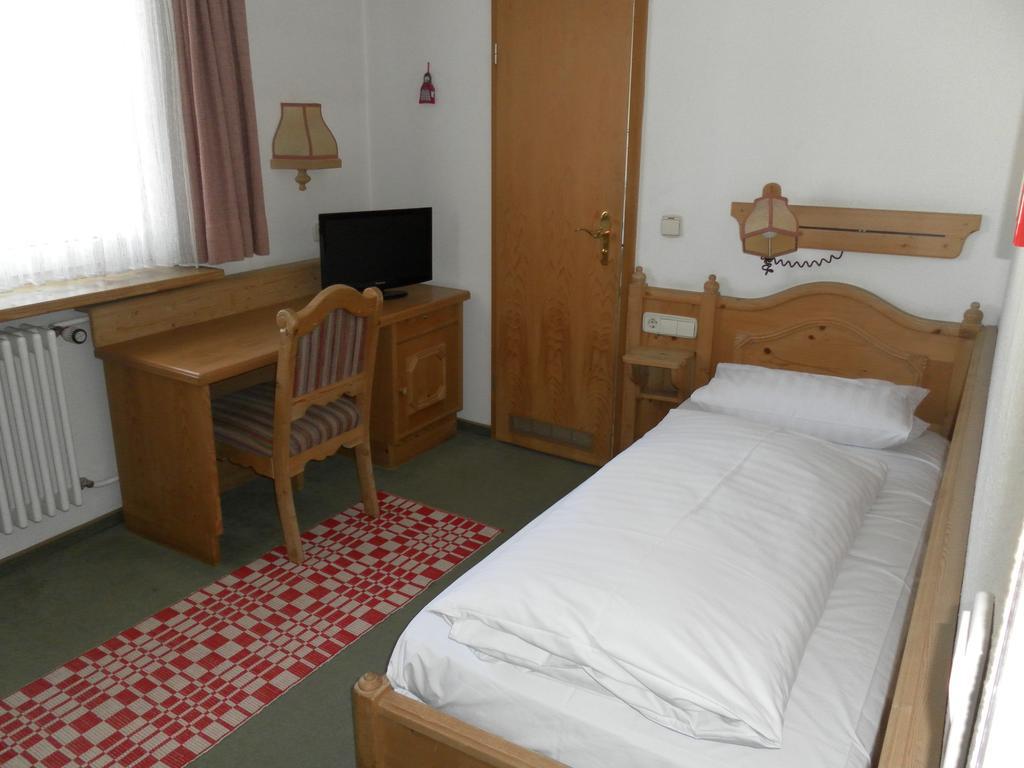 تيتيسي نيوستادت Hotel Rauchfang الغرفة الصورة